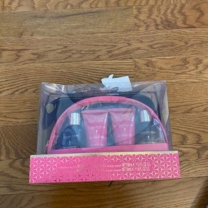 NWT gift set
